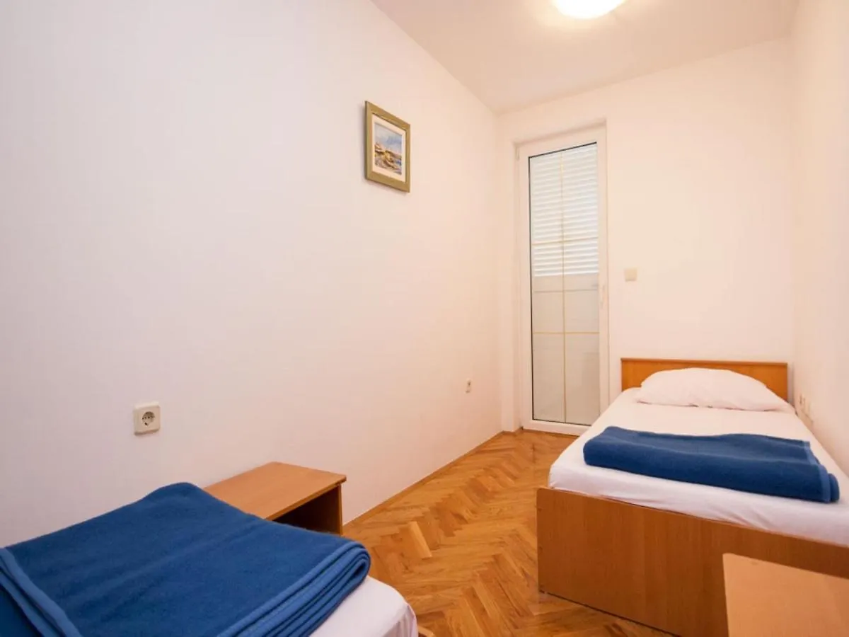 Apartments With A Parking Space Baska, Krk - 19433 Baska (Krk)